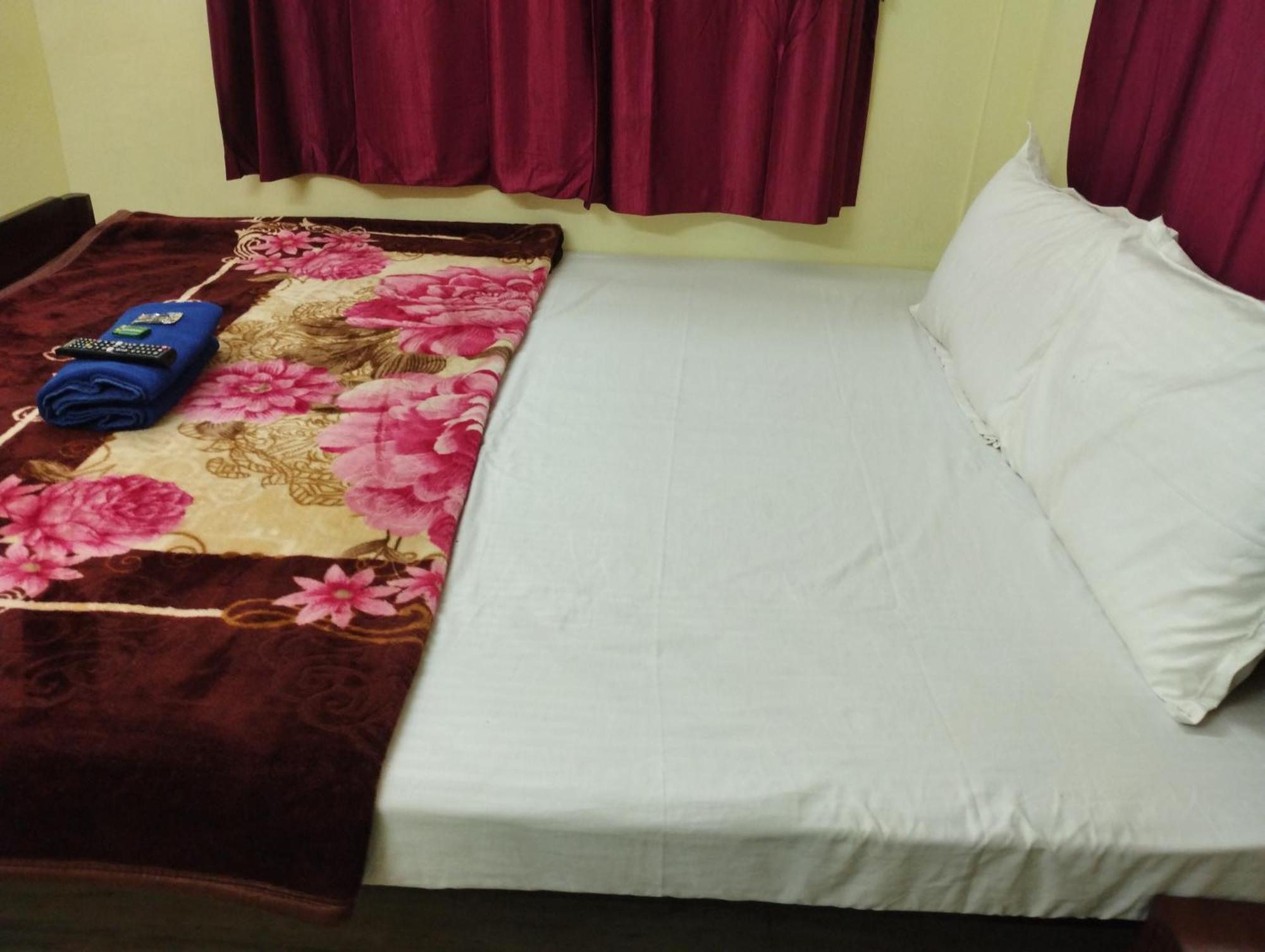 Puja 2* Kolkata
